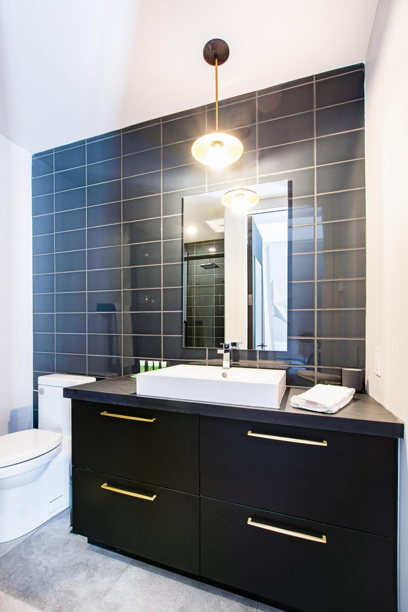 شقة Les Lofts St-Pierre - Par Les Lofts Vieux-Quebec الغرفة الصورة